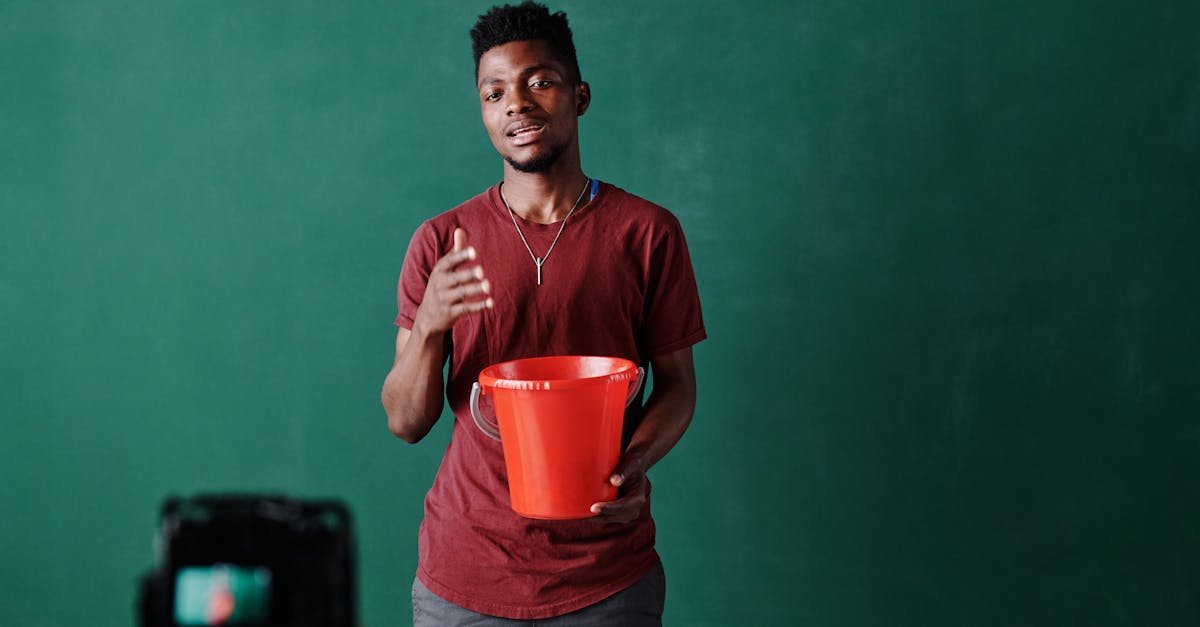 Abstract background with geometric shapes representing SEO strategy